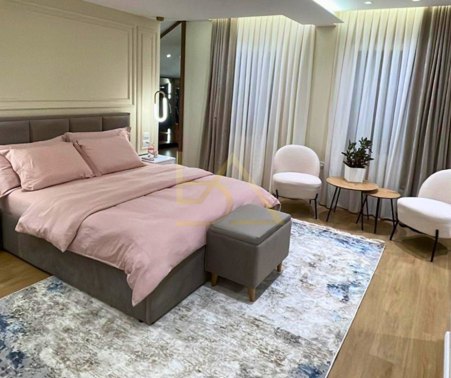 Villa su 3 piani in vendita – Nuovo Boulevard, Tirana