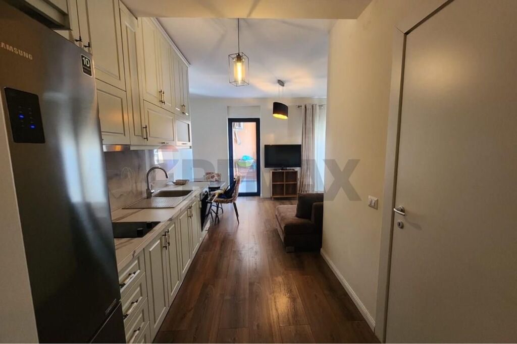 Apartment 1+1 for rent at 21 Dhjetori!
