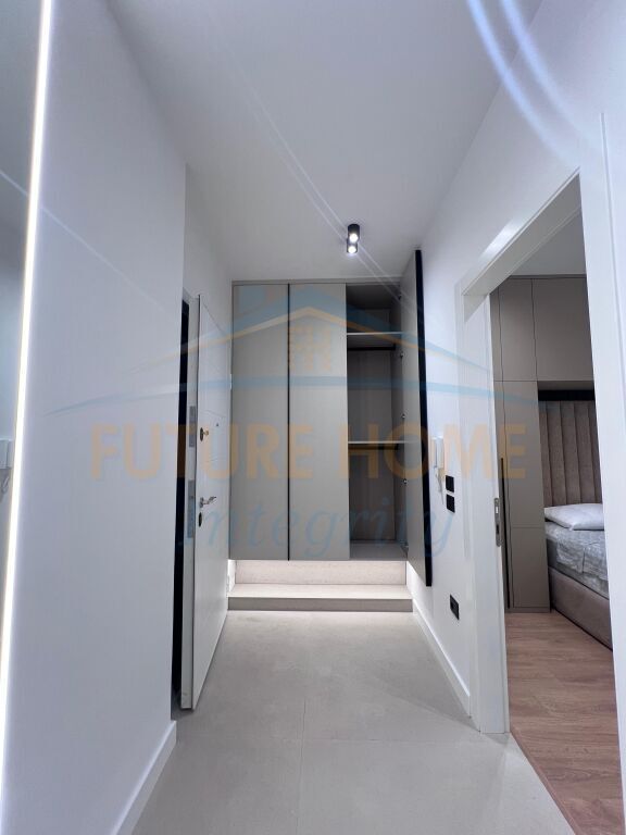 Affitto, Appartamento 1+1+Posto Auto, Porcelan, Tirana.