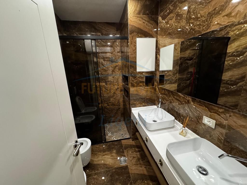 Affitto, Appartamento 2+1+Posto Auto, Lago Secco, Tirana
