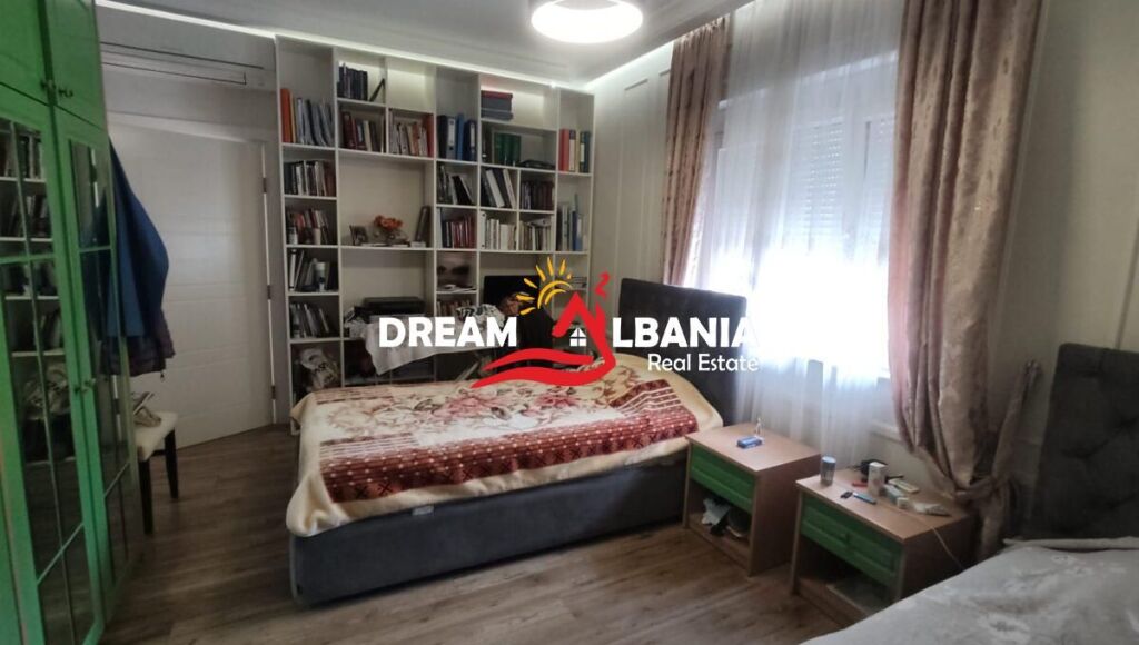 Shitet kat vile ne zonen e Ali Demit prane Rruges Myslym Lela (ID 4151222)