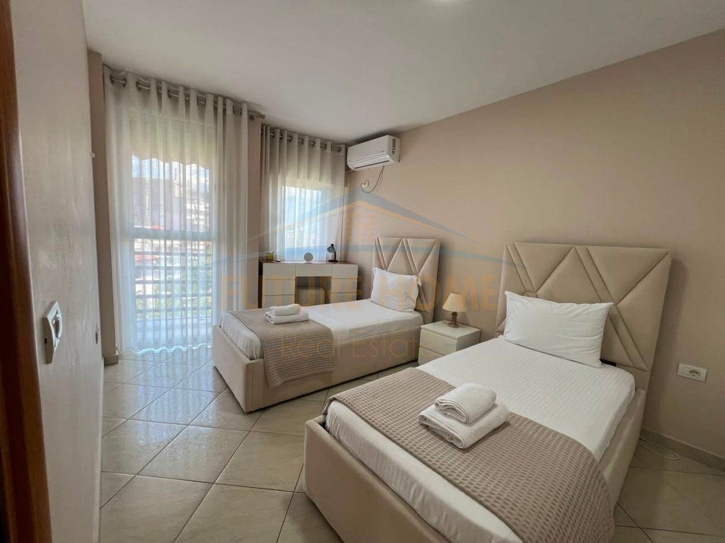 For sale, 2+1 Apartment, Paris Commune. Return70702