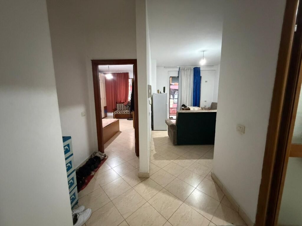 APARTAMENT 1+1. 35000 LEKE.ASTIR PRANE WELLIT