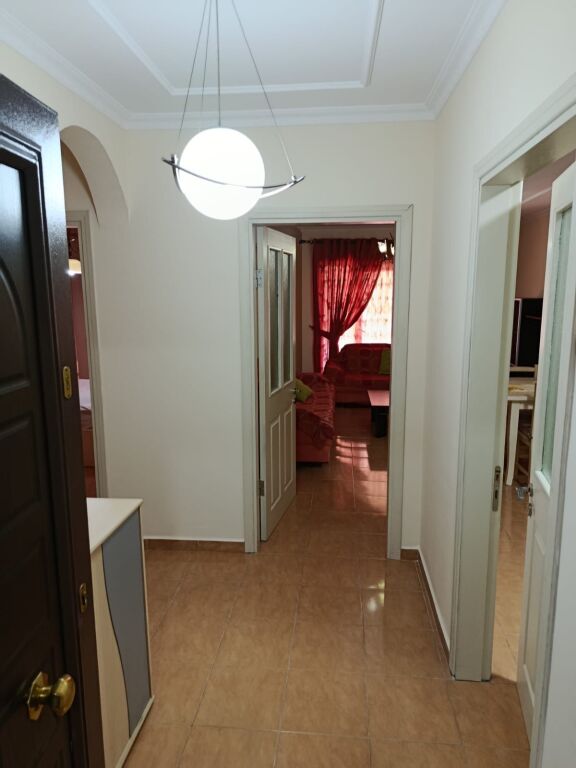 Apartament 1+1 per qera ne Laprake !