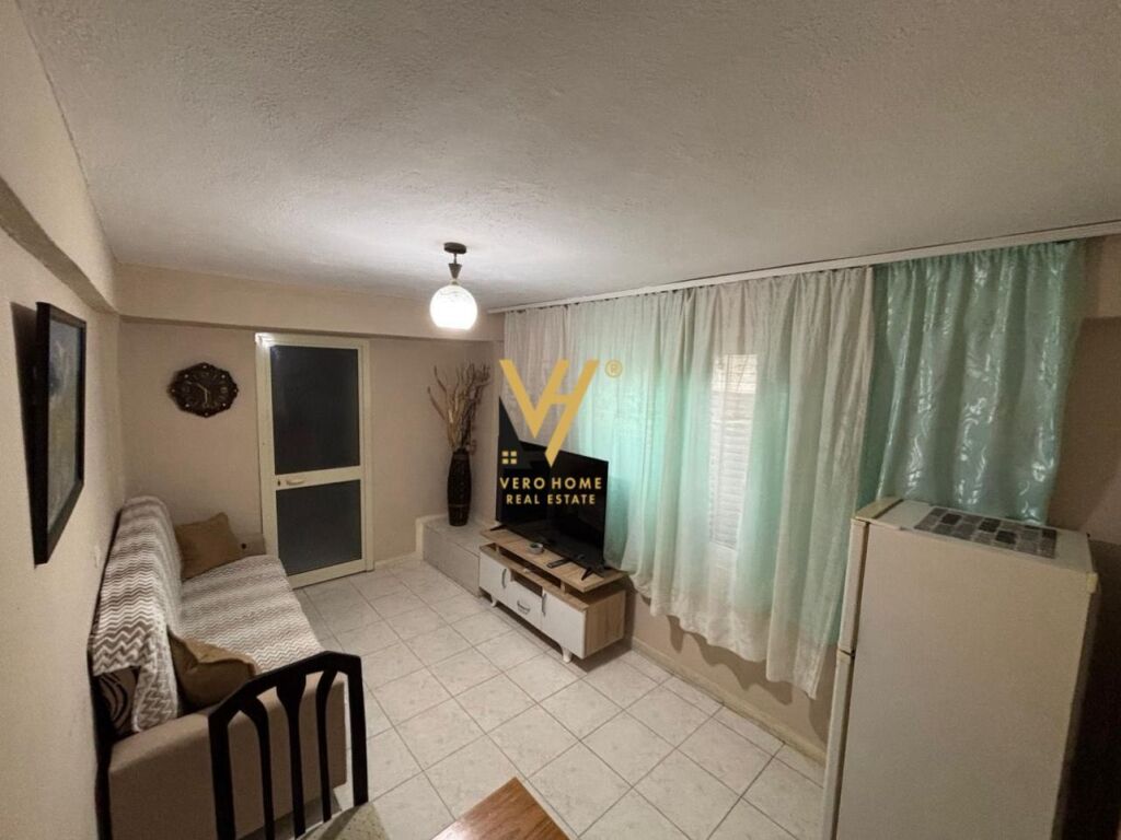 JEPET APARTAMENT 1+1+BLK ME QIRA TE PAZARI I RI 40.000 LEKE