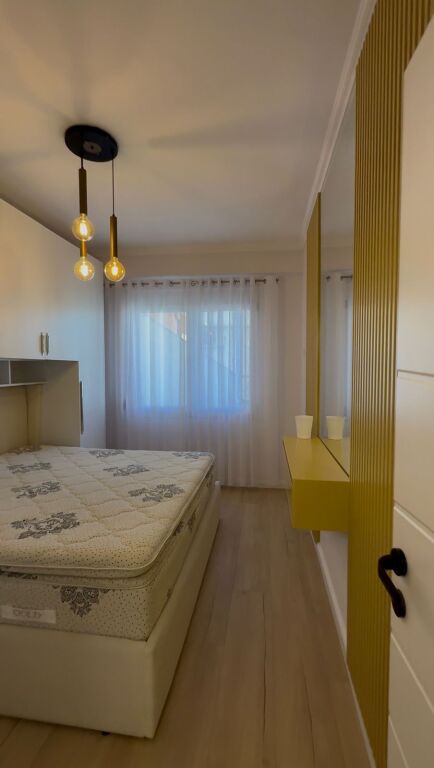 Jepet me qera Apartament 1+1ne Astir/ Rruga Teodor keko