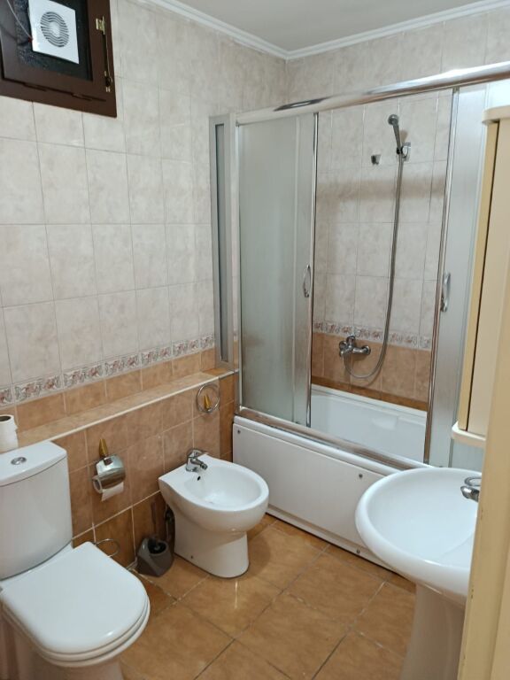 Apartament 1+1 per qera ne Laprake !
