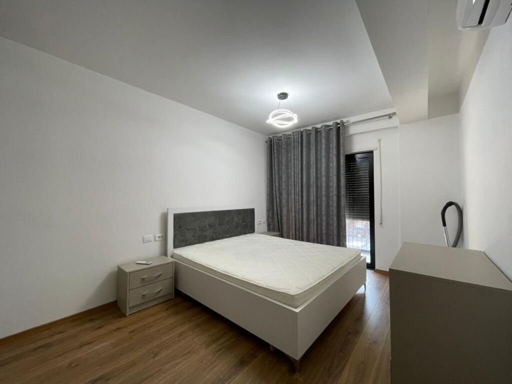 Apartament 2+1+Parking per qira tek Kodra e Diellit 2.