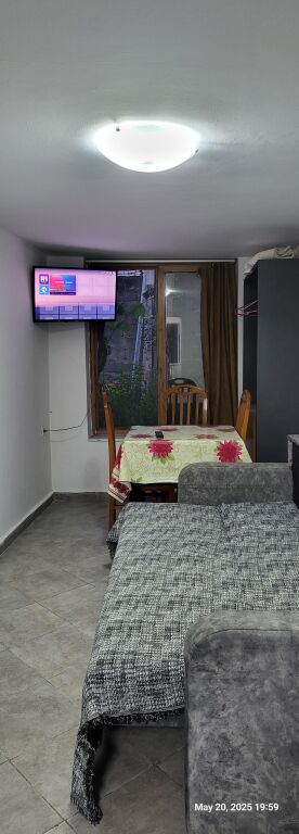 GARSIONERE 22000 LEKE.PRANE SPITALIT NENE TEREZA