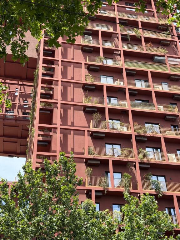 ✨ AMBIENTE BUSINESS PREMIUM IN AFFITTO – TIRANA GARDEN BUILDING ✨