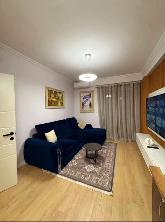 Jepet me qira apartament 1+1