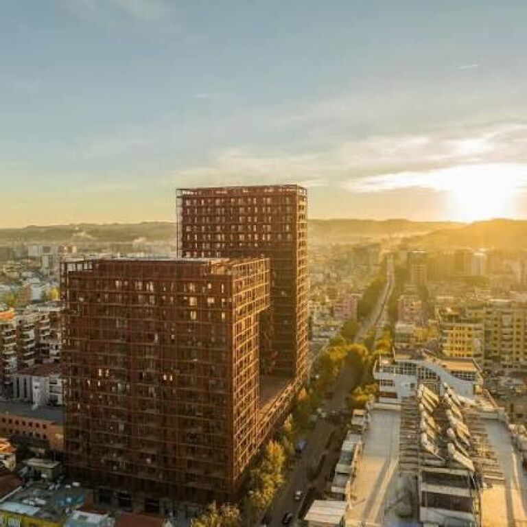 🏢 NEGOZIO PREMIUM IN AFFITTO – Tirana Garden Building