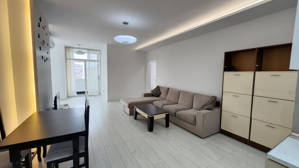 Apartament 2+1, Shkolla e Baletit!