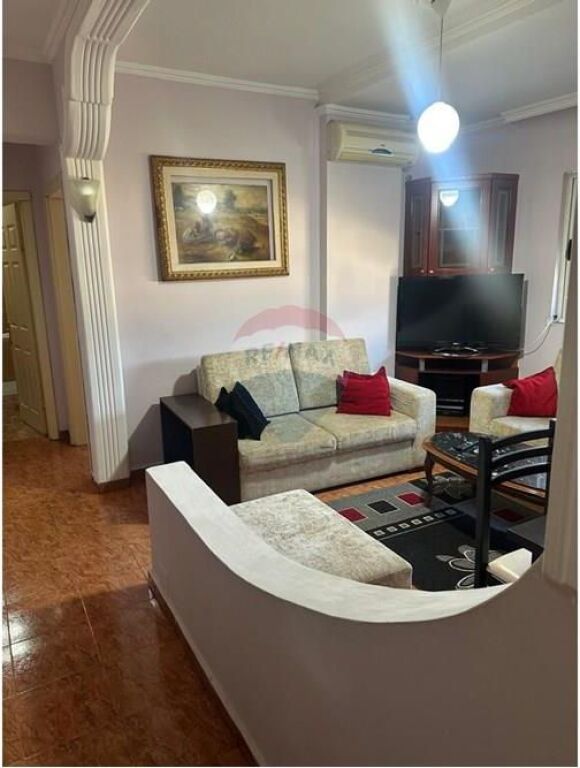 2+1 Apartment for rent in Laprake.