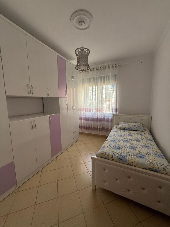 Jepet apartament 2+1 me qira ASTIR