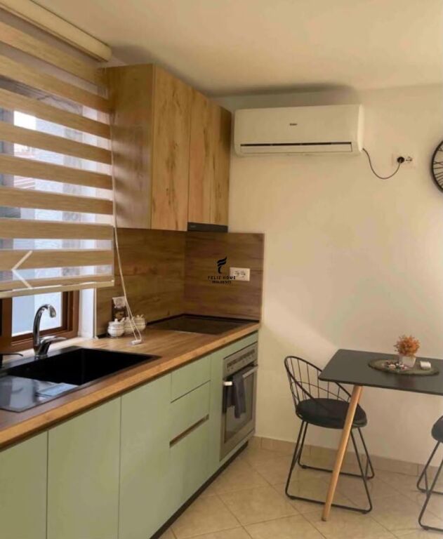 APARTAMENT ME QERA 1+1 QYTET STUDENTI 45.000 LEKE FH-80564