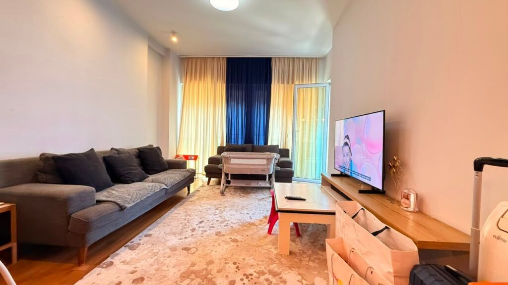 Appartamento 2+1 in Affitto a Komuna e Parisit, Tirana