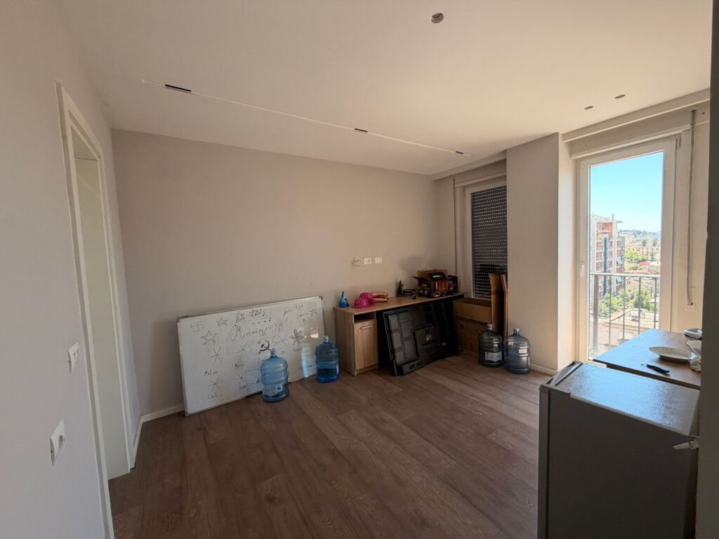 🏢 OFFICE SPACE FOR RENT 📍 Near Hotel Mondial – Tirana