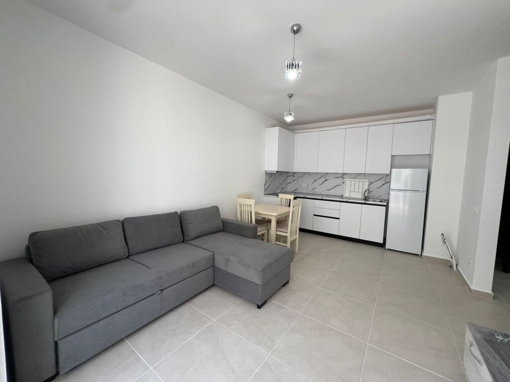 shitet apartament 2+1 i mobiluar tek univers city