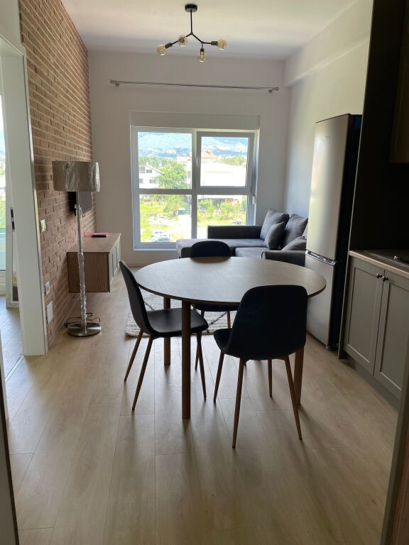 Apartament 1+1 me qira