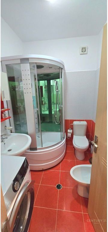 Appartamento Moderno 2+1+2 in Vendita vicino a Uccello Nero 222.000 €