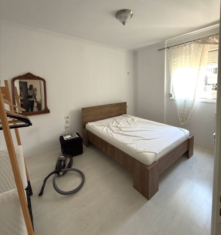 APARTMENT 1+1 FOR RENT INSIDE THE NEW MARKET