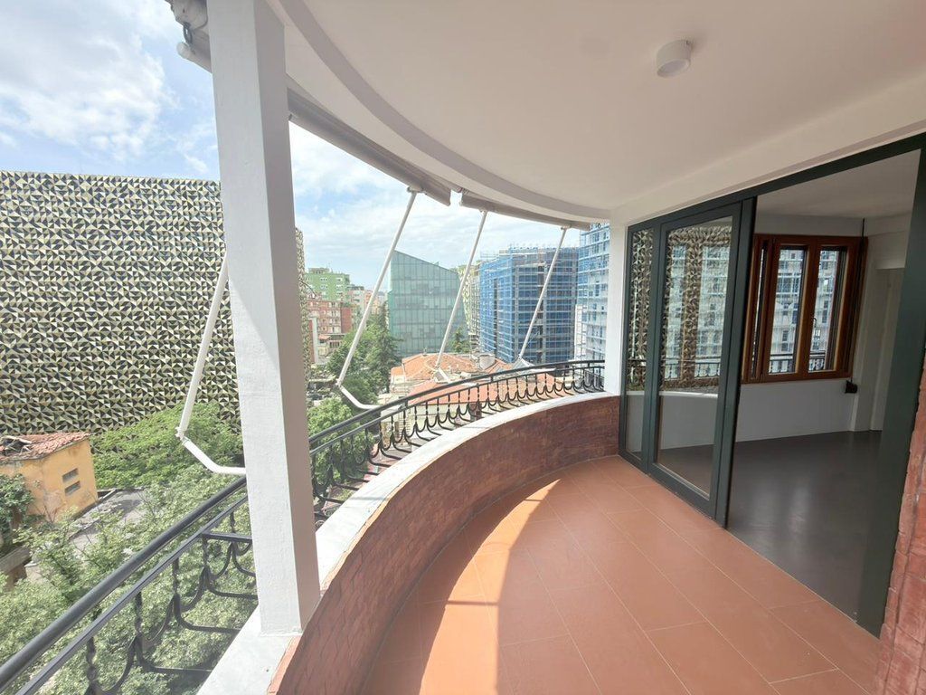 Apartment 1+1 for Sale in Bllok!