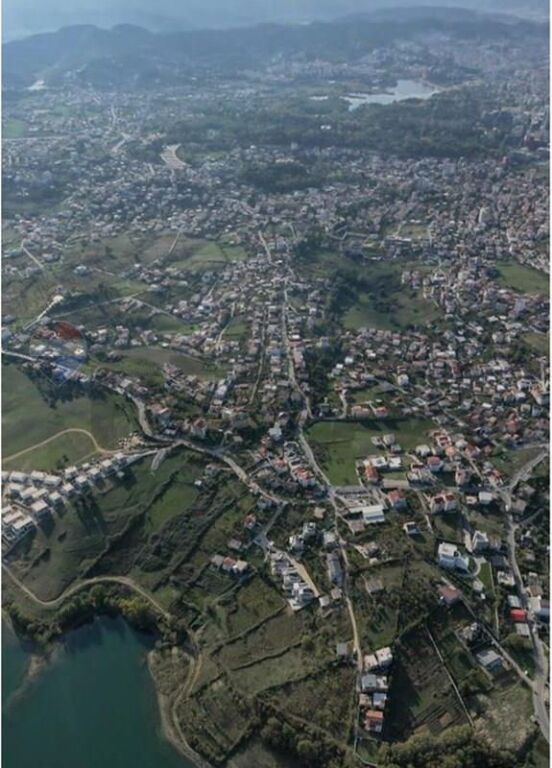 SHITET TOKA PRANË LIQENIT TË FARKËS!