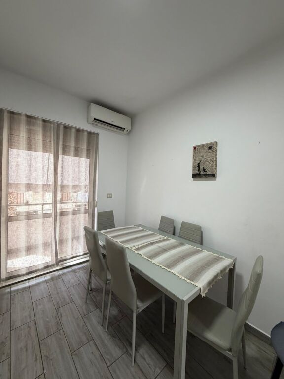 JEPET ME QERA APARTAMENT 1+1, BULEVARDI DYRRAH, DURRES.
