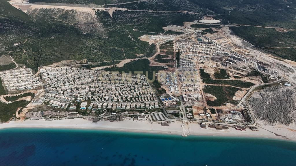 Apartment 1+1+Storage with Veranda and Parking Spot for Sale in Green Coast 2, Palasë !