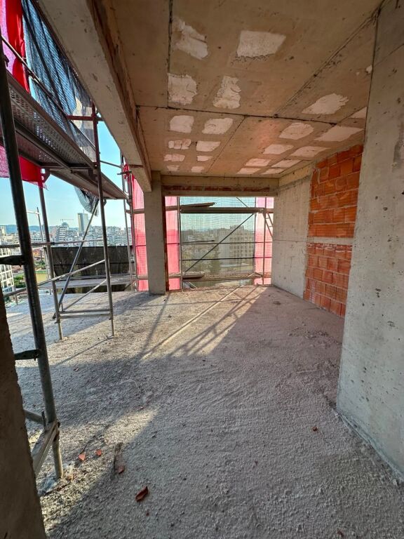 FOR SALE 1+1 APARTMENT WITH VERANDA NEAR THE RED SCHOOL