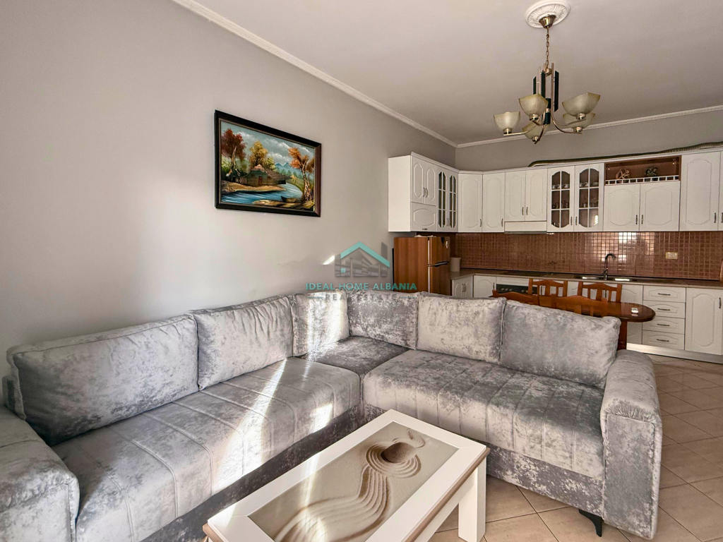 APARTAMENT 1+1 ME QERA – CONADI, VLORË