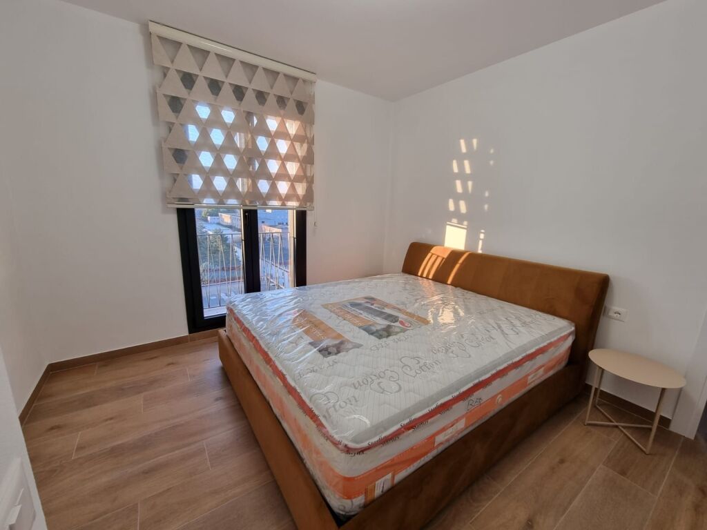Apartament 2+1 me qira tek kompleksi zirkon
