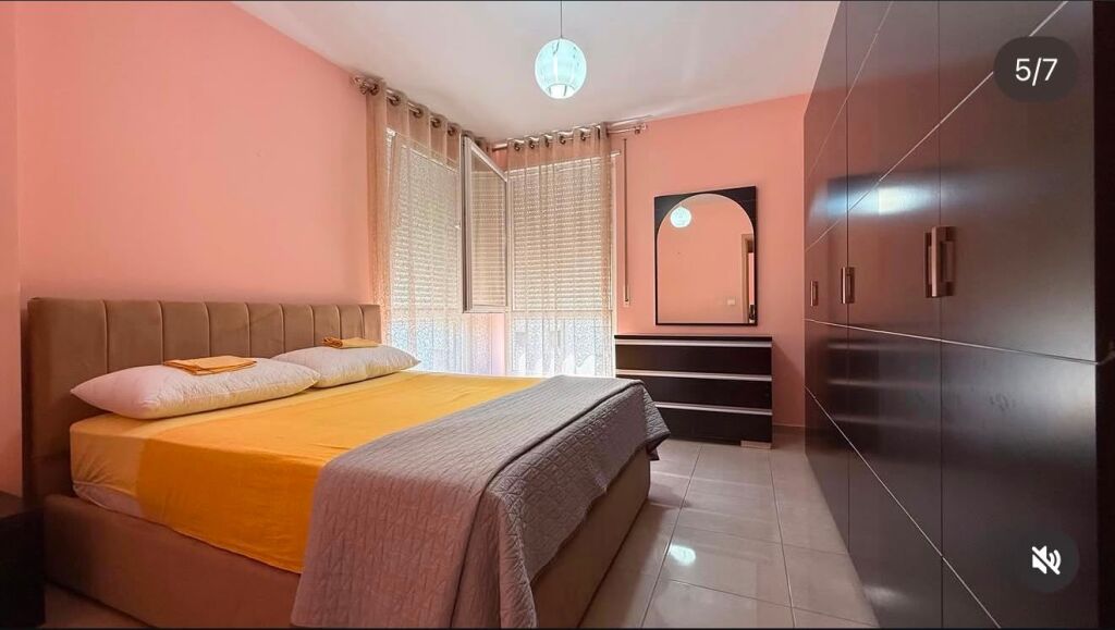 🏢After the Former Durres Restaurant, a 2+1+2 apartment, furnished, is for rent 60,000Leke