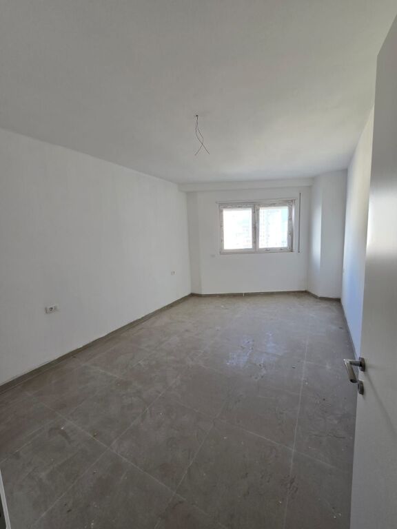 📌 Ufficio in Affitto – Donika Center, Vicino al Centro