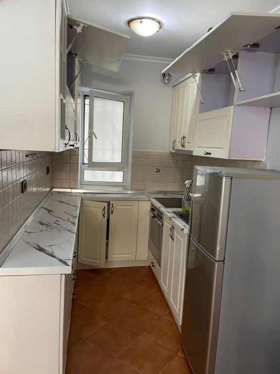 Jepet Me Qera Apartament 1+1+1 Ballkon