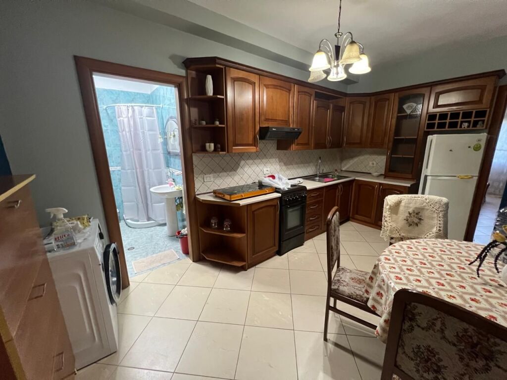 1+1 furnished apartment for rent for 50,000 lek/month