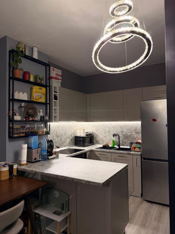 Apartament 2+1 për Shitje – prane Stacionit te trenit , Durrës