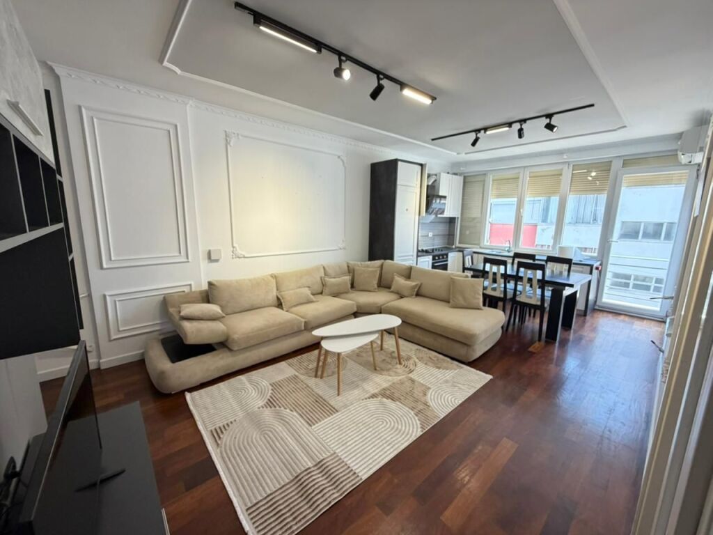 🏡 Appartamento 2+1 in affitto –📍 Bohemi, Astir💰 Prezzo: 55.000 lek/mese