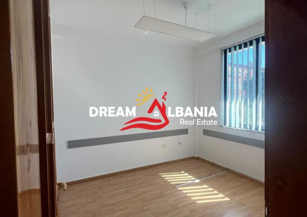 Two business premises for rent are given near the ASL complex (ID 42711176 )