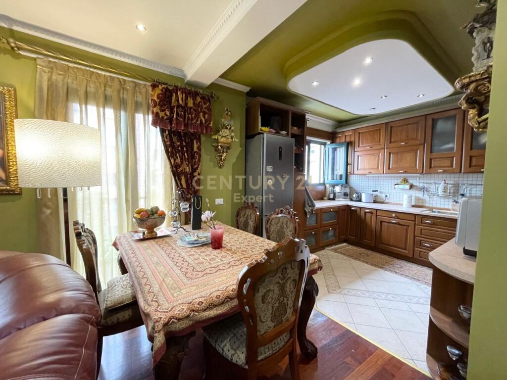 LUXURY APARTMENT 3+1+2 PARKING SPACES FOR RENT AT THE GALLERY !!