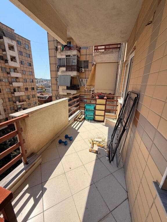 🏡 Appartamento 2+1+2 in affitto ad Astir