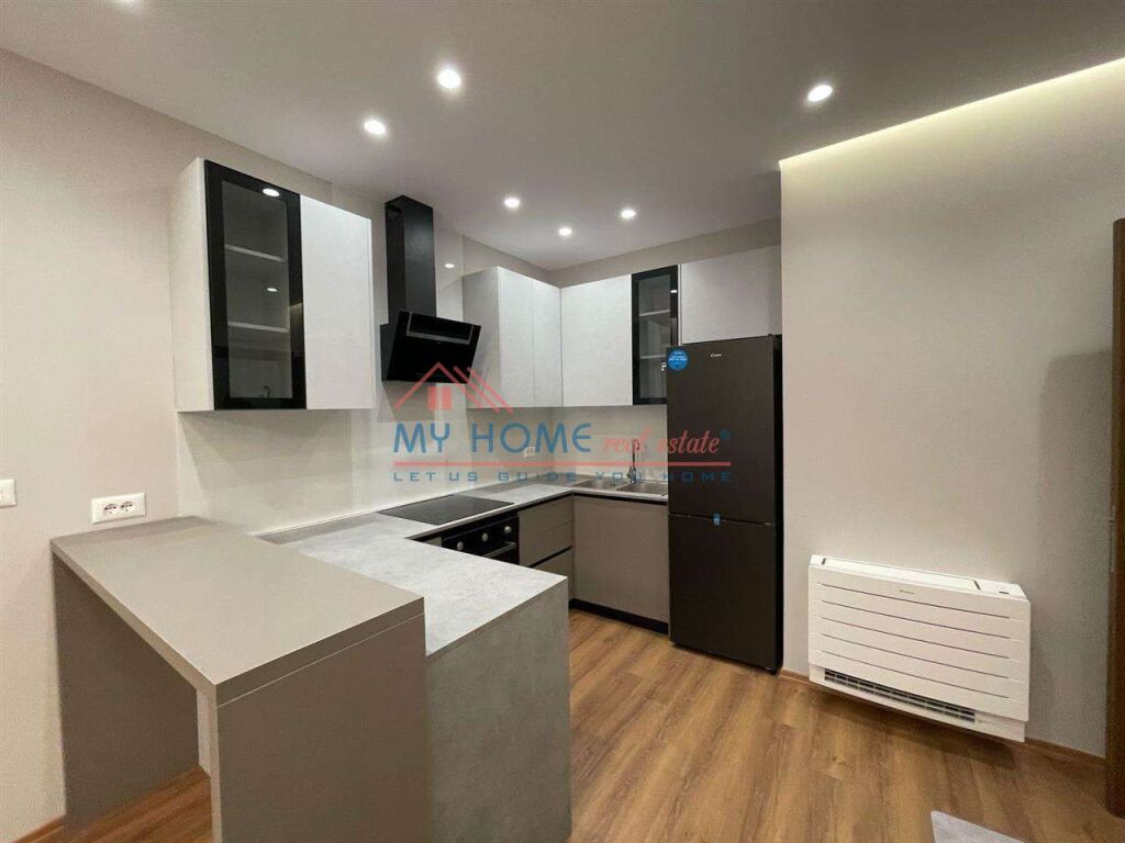 2+1 Apartment for rent at Pharmacy 10 in Tirana