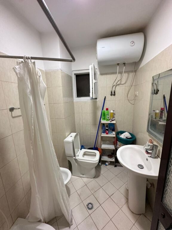 SHITET APARTAMENT 1+1 NE ZONEN E HEKURUDHA PLAZH, DURRES