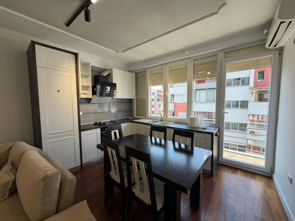 🏡 Appartamento 2+1 in affitto –📍 Bohemi, Astir💰 Prezzo: 55.000 lek/mese