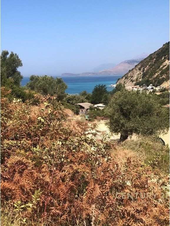 SHITET TOKË PRANË DETIT – 3000 m², BUNEC
