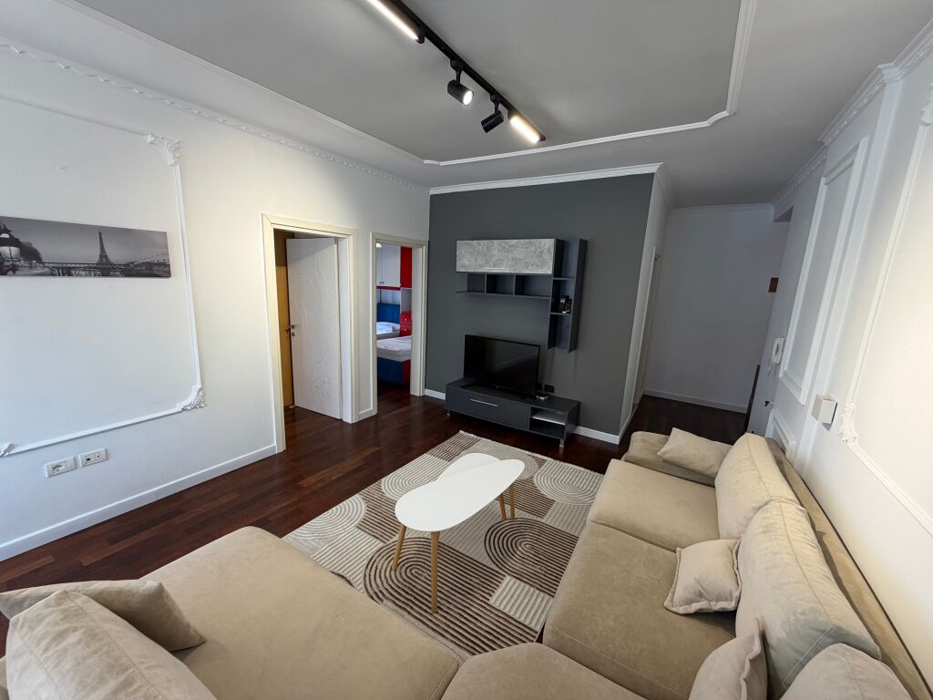 🏡 Appartamento 2+1 in affitto –Bar Bohemi, Astir  Prezzo: 55.000 lek/mese  