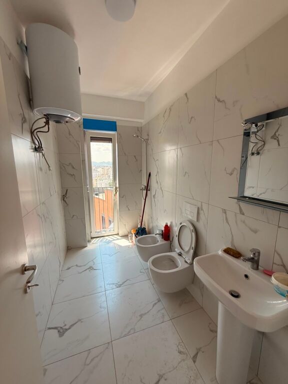 📍Rruga Jordan Misja Jepet Apartament 2+1+2 Me Qera Bosh Me Kondra Bufe