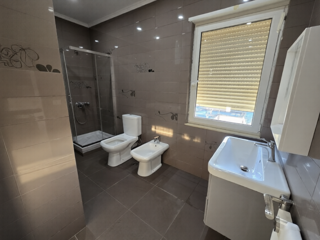 JEPET ME QIRA APARTAMENT 2+1+2 ,FUSHA E ALI DEMIT!