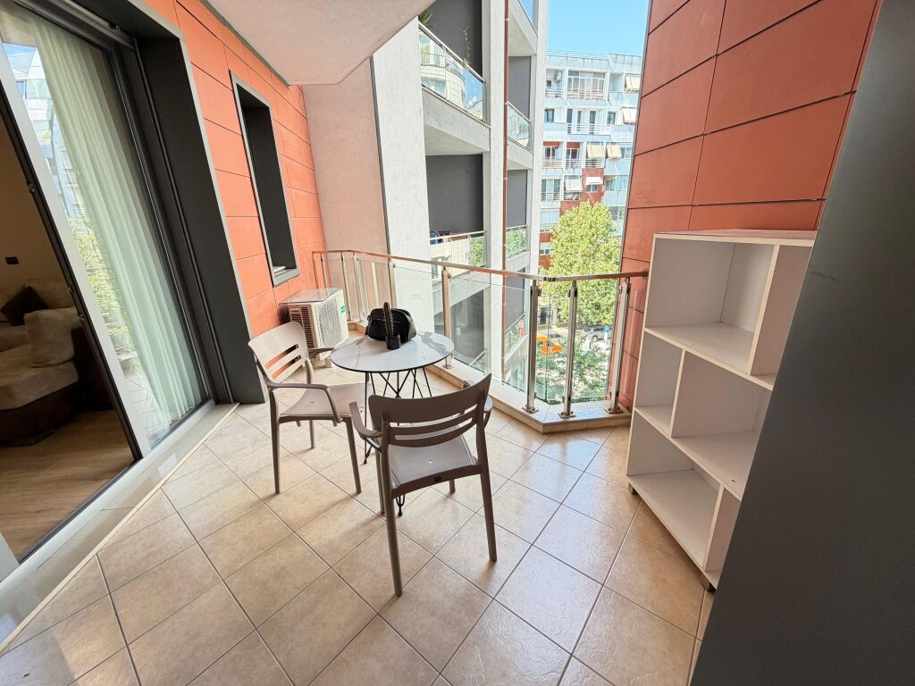 Apartament me qera 1+1+parkim Rruga e Kosovareve